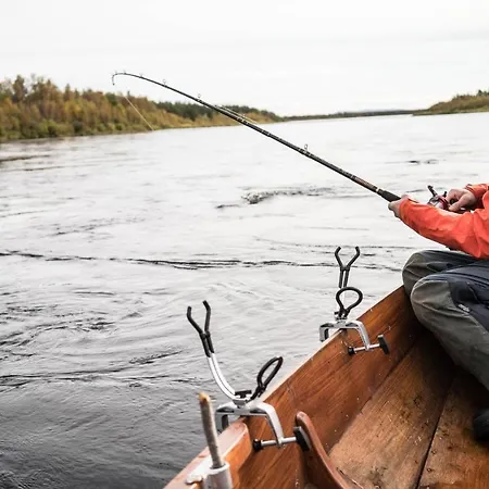 Nyaraló Luongasloma *